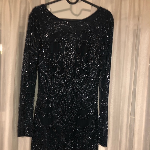 Beautiful sequence navy dress gorgeous - Picture 2 of 7